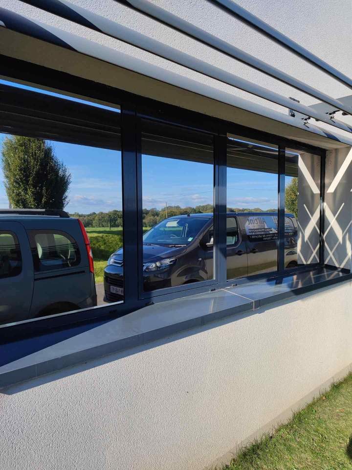 Installation professionnelle de film vitres Le Havre